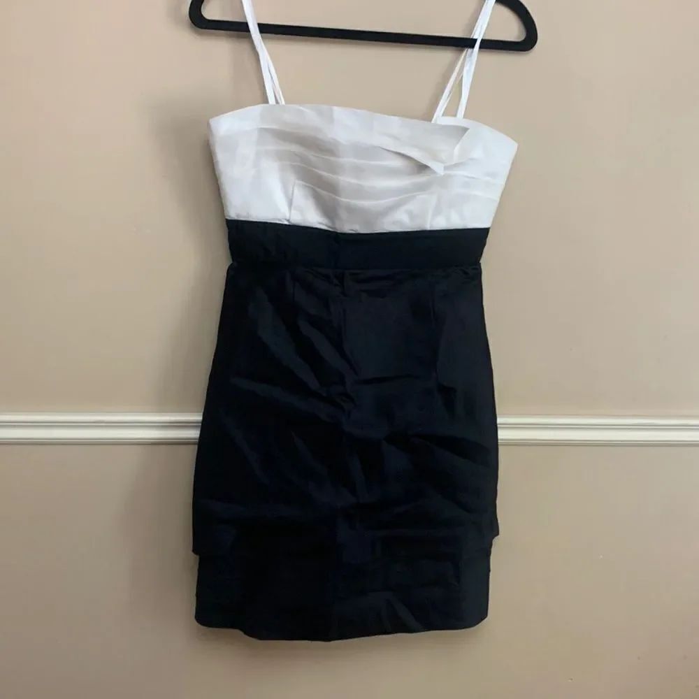 BCBGMaxAzria Strapless Silk Cocktail Dress Black and White Size 6